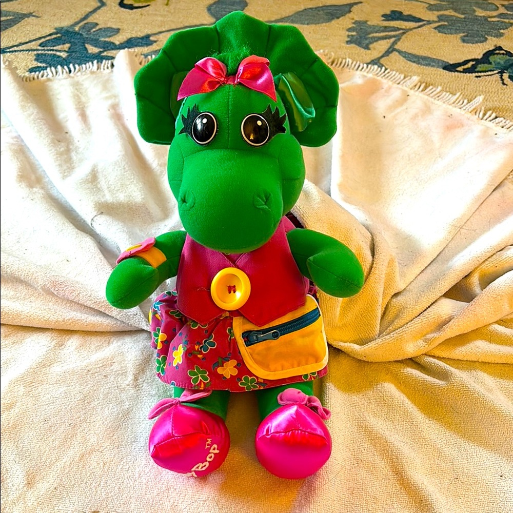 Playskool Baby Bop Plush-Talk and Dress Vintage 1993- Works perfectly